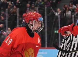 Сборная России по хоккею обыграла Белоруссию и вышла в полуфинал ЮЧМ-2021