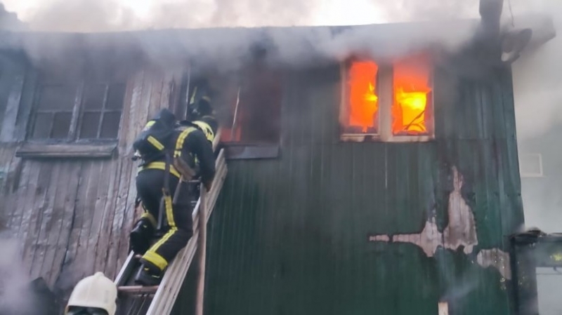 СК возбудил дело по факту пожара в автосервисе в Мытищах