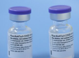 Украина договорилась с Pfizer о поставке ещё 10 млн доз вакцины от COVID-19