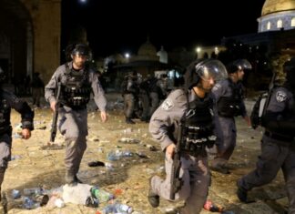 В Иерусалиме число пострадавших в ходе беспорядков у мечети выросло до 205