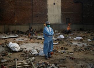 В Индии за сутки выявили более 366 тысяч случаев коронавируса