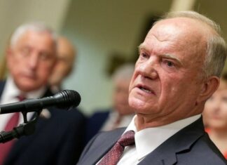 Зюганов выразил соболезнования в связи со смертью Лигачёва