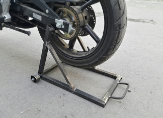 Как поднять мотоцикл