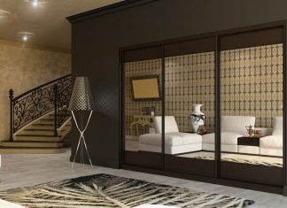 Преимущества встроенных шкафов-купе