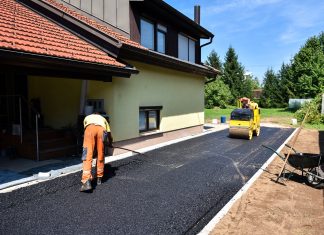 Укладка асфальта: с чего складывается стоимость