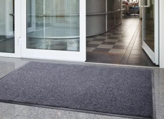 Почему нужна чистка грязезащитных ковров