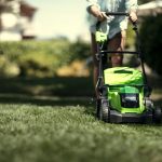 Как выбрать качественную газонокосилку