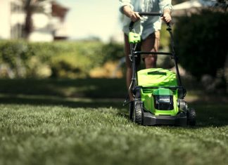 Как выбрать качественную газонокосилку