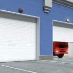 Промышленные секционные ворота и их особенности