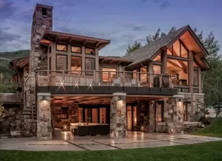 Из чего возводят современные коттеджи, преимущества каменных материалов.