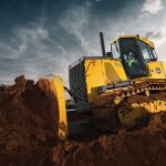 Бульдозеры в Москве: мощная сила строительства и развития