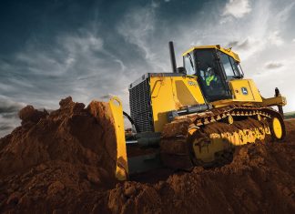 Бульдозеры в Москве: мощная сила строительства и развития