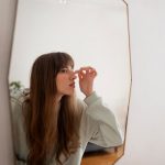 Увеличьте свое пространство с помощью нестандартных зеркал