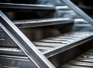 Производство металлоконструкций: зачем нужны специалисты