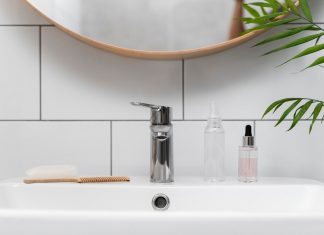 Душевая стойка для ванной: Как выбрать и установить идеальную опору для вашего душа