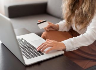 Покупка товаров со скидкой онлайн и ее преимущества