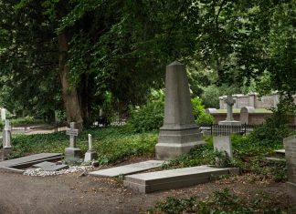 Надгробные памятники из гранита: вечные символы памяти