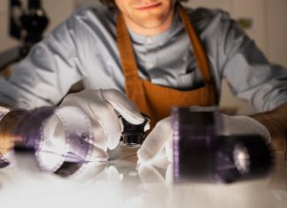 Фрезерование оргстекла: какие особенности выбора