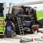 Производство и продажа запасных частей для импортных комбайнов: какие особенности