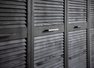 Металлические шкафы для офиса: надежность и стиль в одном флаконе