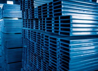 Почему стоит купить профлист: надежность и универсальность в одном решении