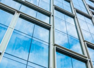 Виды остекления веранд под ключ: Как выбрать лучшее решение для вашего дома