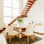 Лестницы на заказ: Ваш идеальный путь к стилю и комфорту