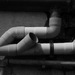 Стоимость монтажа водосточных систем выбор надежных материалов и особенности установки