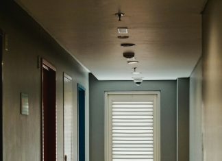 Межкомнатные двери оптом: выгодные покупки для дома и бизнеса