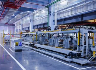 Обучение работе с промышленными роботами: от новичка к эксперту