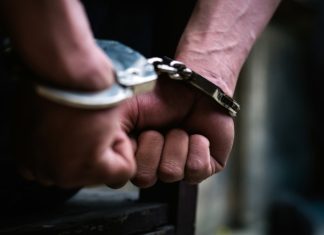 «Будешь сопротивляться — не отвертишься»: стало известно имя россиянина, задержанного в Таиланде по запросу США