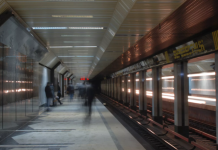 Фотограф Шемякин рассказал, что 50 лет снимал строительство нижегородского метро