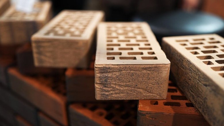 Кирпичная кладка обрушилась на рабочего в Минске