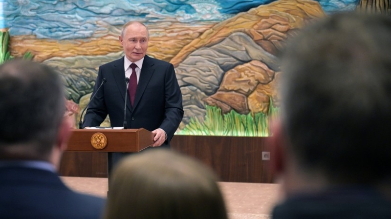 «Не уйдут — добьёмся вооружённым путём»: главные заявления Путина о ситуации на фронте, плане США и переговорах с Киевом