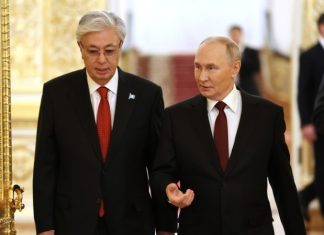 «Незыблемая основа дружбы и сотрудничества»: Россия и Казахстан подписали Декларацию о стратегическом партнёрстве