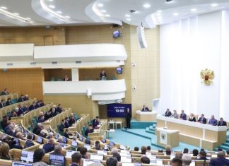 «Позволит ускорить рост заработной платы»: Совфед одобрил повышение МРОТ в 2026 году