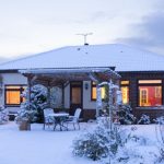 Строительный эксперт Васильев: сырость негативно влияет на конструкцию дома