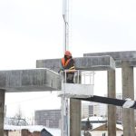 В Новосибирске идет строительство пешеходного моста через Транссибирскую магистраль