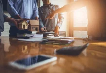 В России на треть вырос спрос на риэлторов