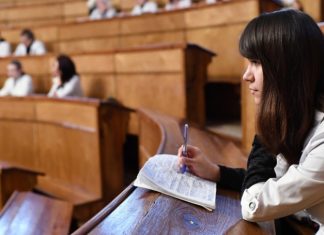 Закон для врачей с 2026: наставничество, целевая ординатура