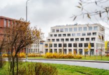 Ефимов: многофункциональный офисный центр построили в ТиНАО