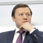 Ефимов: суперсервис «Переезд по программе реновации» получил 27 тысяч обращений за 5 лет