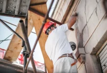 Эксперты подсчитали, насколько выросли зарплаты в стройотрасли