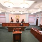 «Есть ещё загородный дом»: Верховный суд оставил право собственности на квартиру Долиной за Лурье