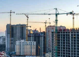 Минстрой сообщил о росте строящегося многоквартирного жилья