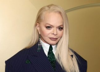 «Мошенник действительно похож на Тома Холланда»: RT узнал фамилию предполагаемого афериста, обманувшего Ларису Долину