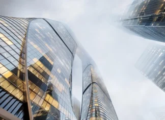 Москва заняла третье место в России по средней высоте новостроек