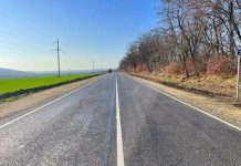 На Кубани обновили дорогу между станицами Отрадной и Подгорной Синюхой