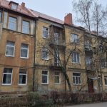 На улице Алябьева в Калининграде отремонтируют столетний дом с маскароном