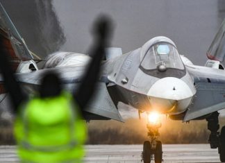 «Ответ любым вызовам современности»: как развивается программа самолёта пятого поколения Су-57